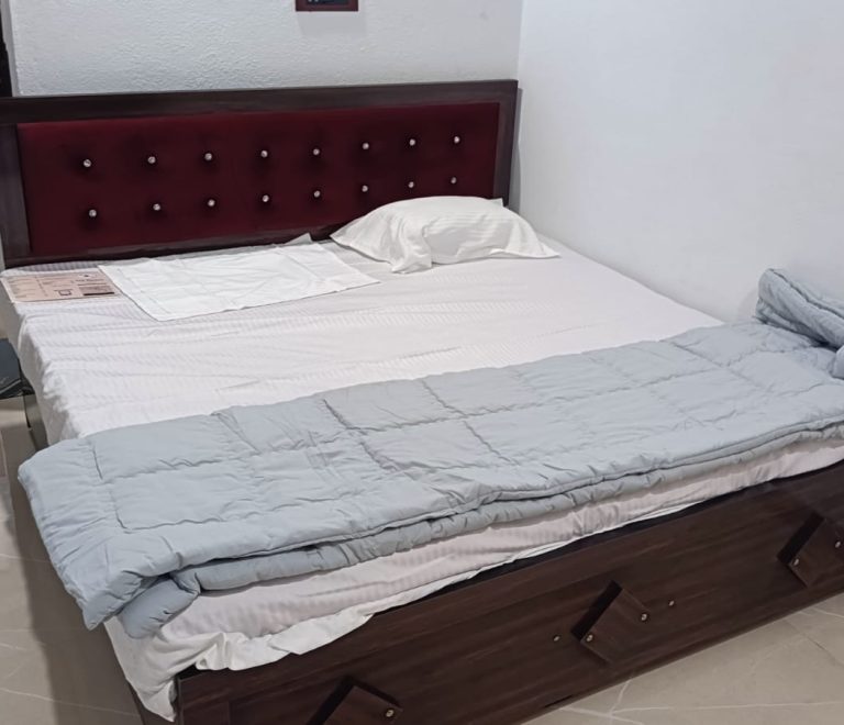 room 03