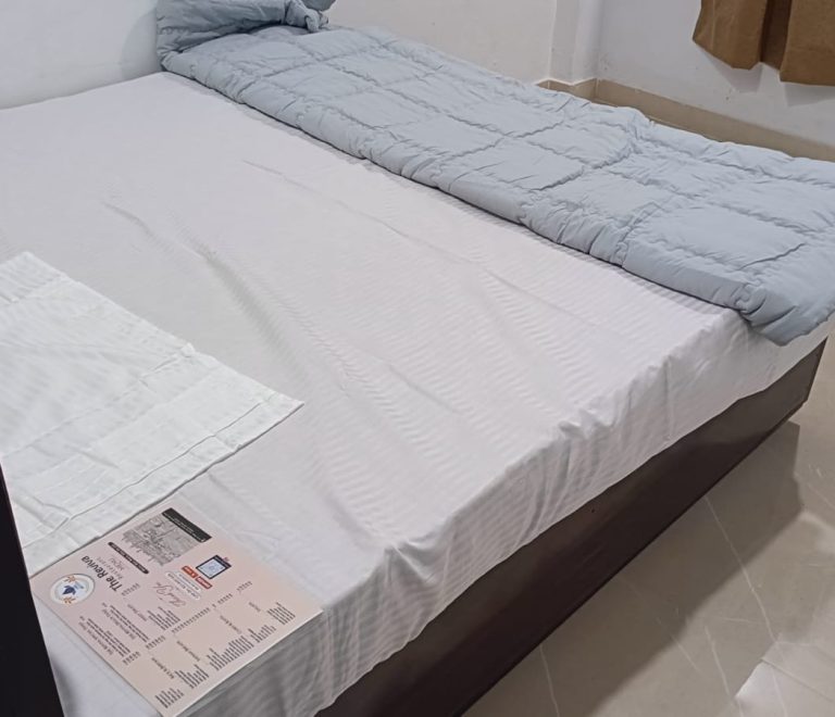 room 04